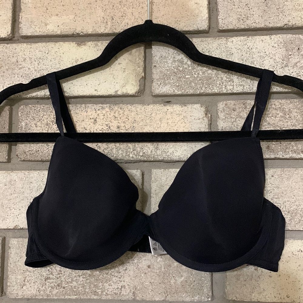 3for$20 bra has underwire 36C